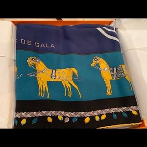 Authentic Hermès Coupe De Gala wash scarf 90